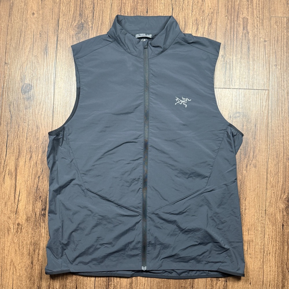 Arcteryx Norvan Insulated Vest Mens L Black Full Zip Trail Running Gilet Hiking